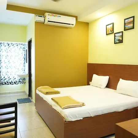 Sri Krishnan Residency Hotel Pollāchi Exterior photo