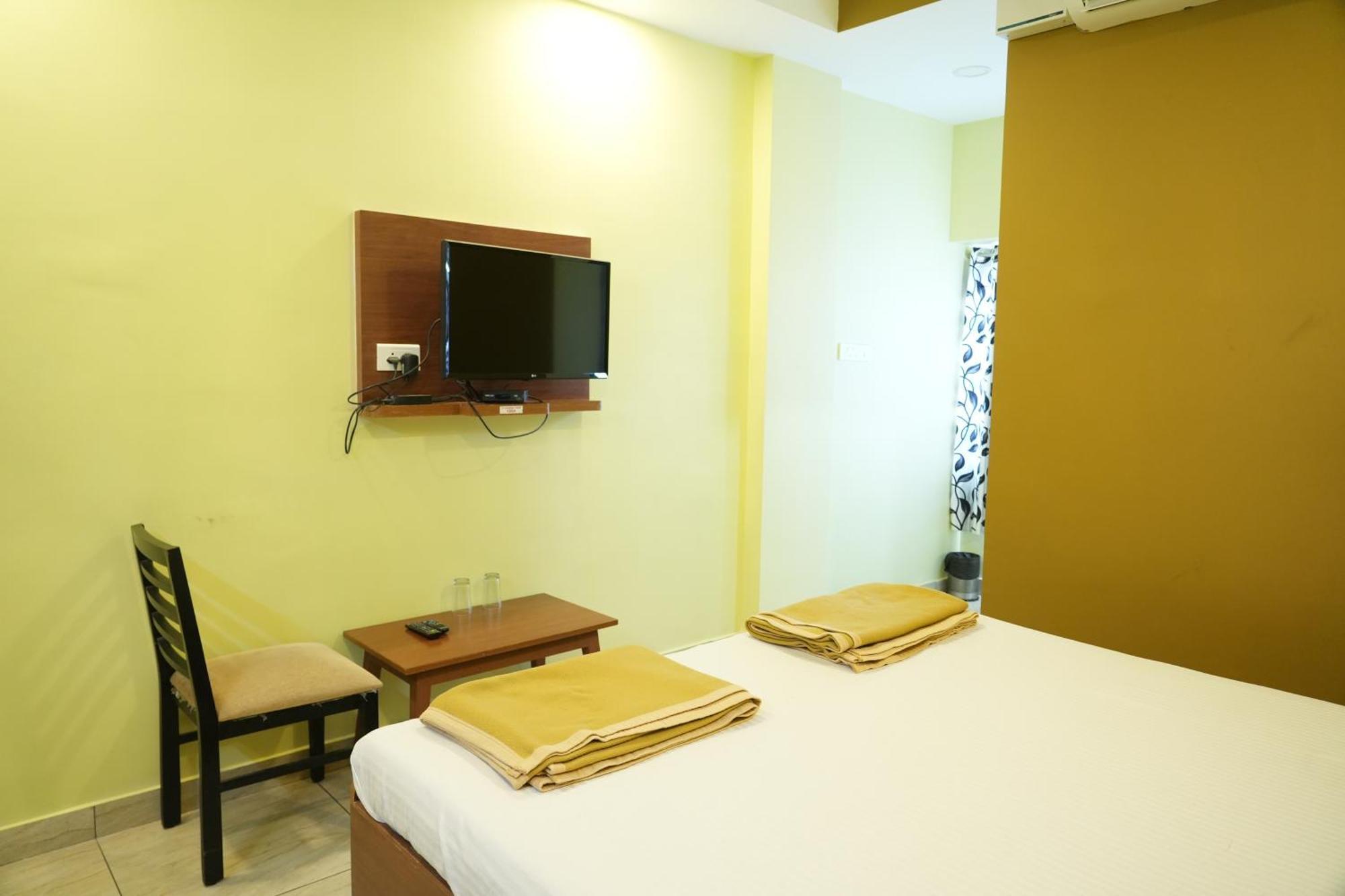 Hotel Sri Krishnan Residency *