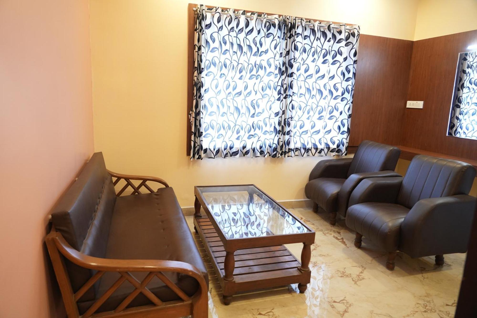 Hotel Sri Krishnan Residency Pollachi